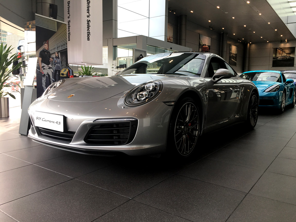 保时捷 911 carrera 4s gt银/黑内 现车优惠12个点