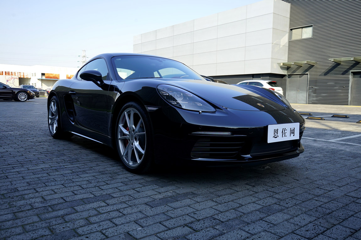 保时捷 718 cayman s 黑外红内 交付广东深圳客户