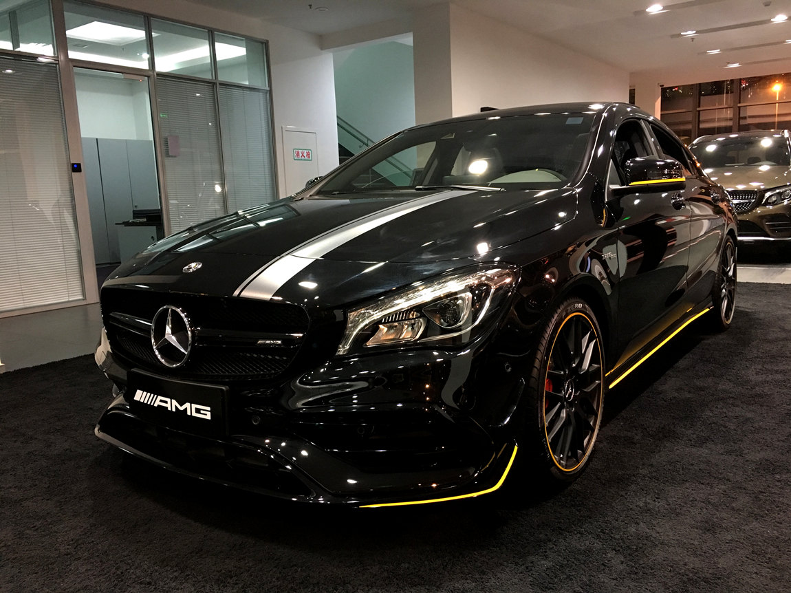 奔驰cla 45 amg 暗夜雷霆限量版 现车优惠5万元