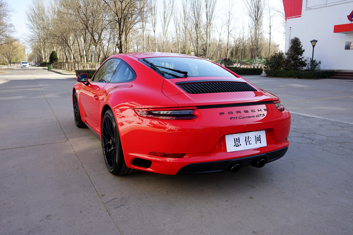 保时捷 911 carrera gts 卫红/黑内 交付四川成都客户
