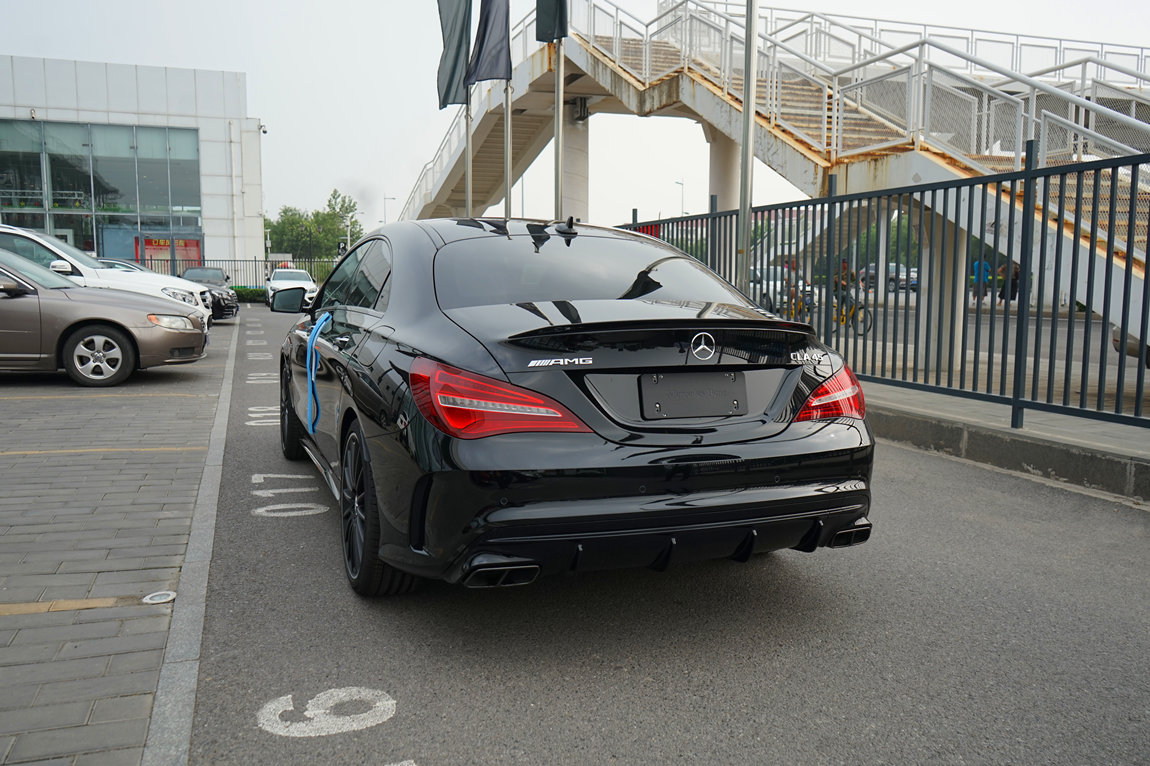 奔驰cla 45 amg 黑外/黑内 现车优惠6.5万元