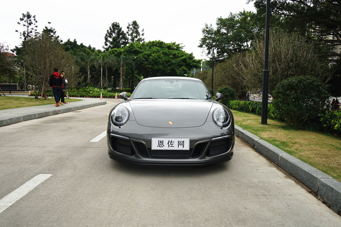 保时捷 911 carrera gts 玛瑙灰/黑内 交付福州福清客户