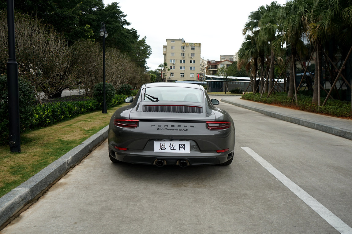 保时捷 911 carrera gts 玛瑙灰/黑内 交付福州福清客户