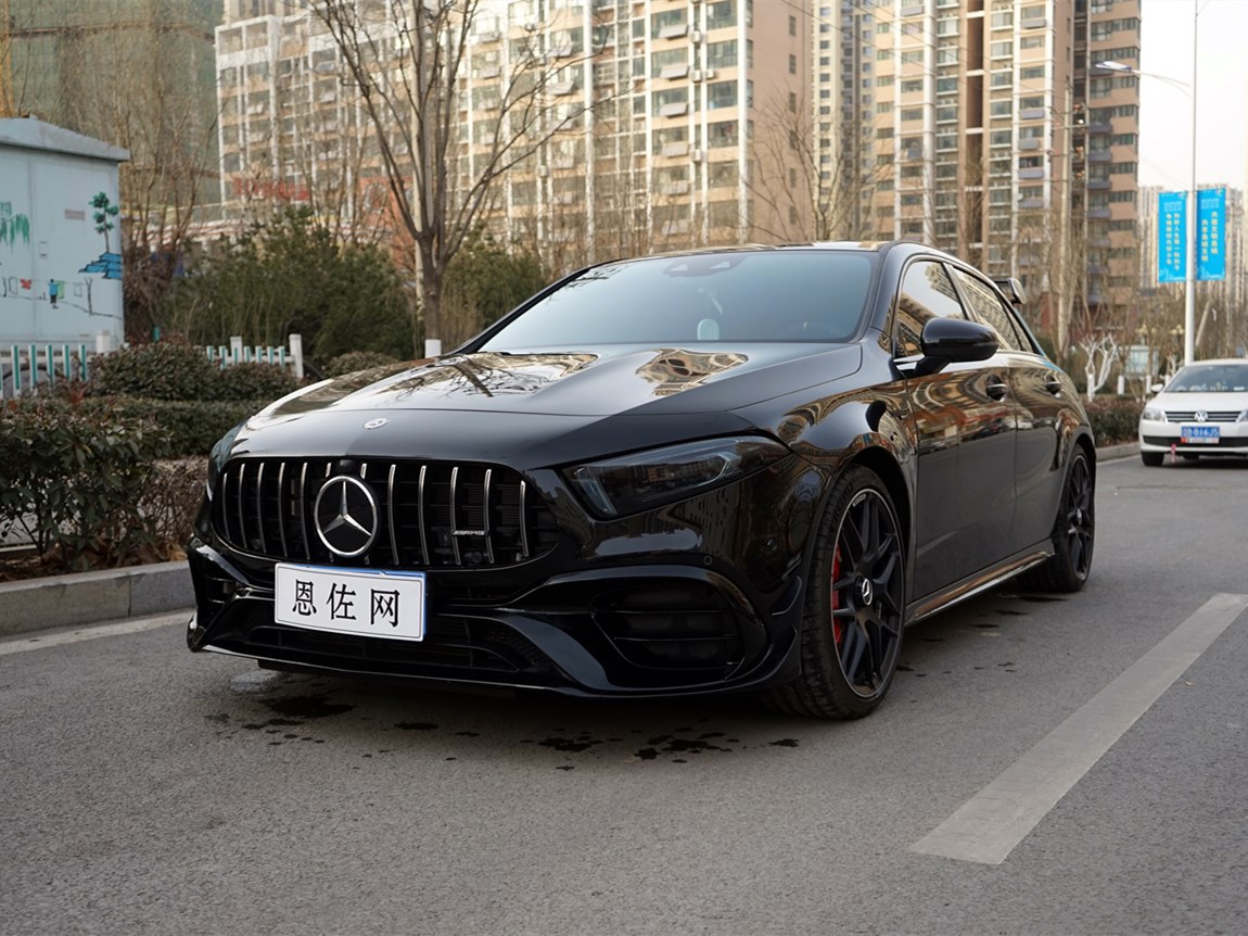 奔驰amg a45 s 黑外/黑内 2020年11月上牌 2940公里