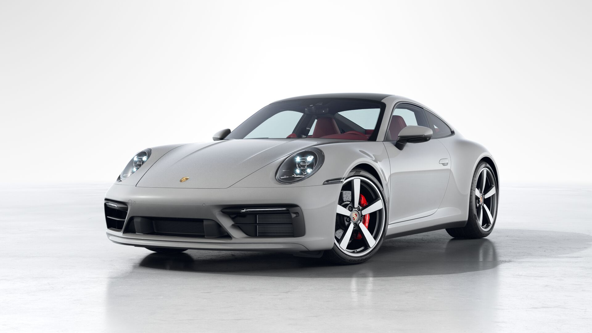 保时捷911carreras哑灰波尔多红9月到店期货加价5万元