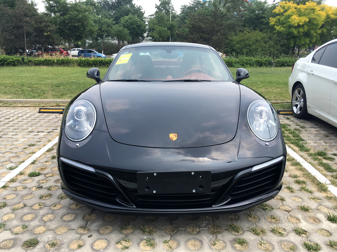 保时捷 911 carrera s 黑外红内 交付西安客户